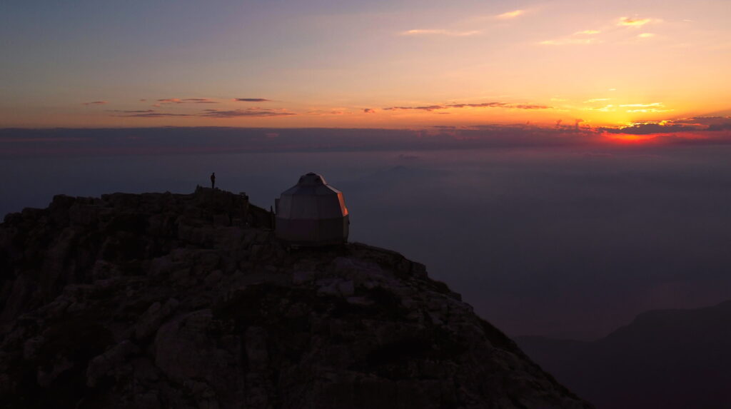 Tramonto in Grignetta con bivacco Ferrario