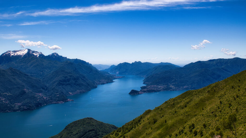 Panorama su lago di Como con Bellagio e Grigne