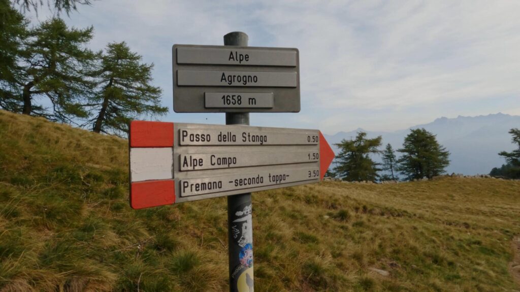 Cartello cai Alpe Agrogno