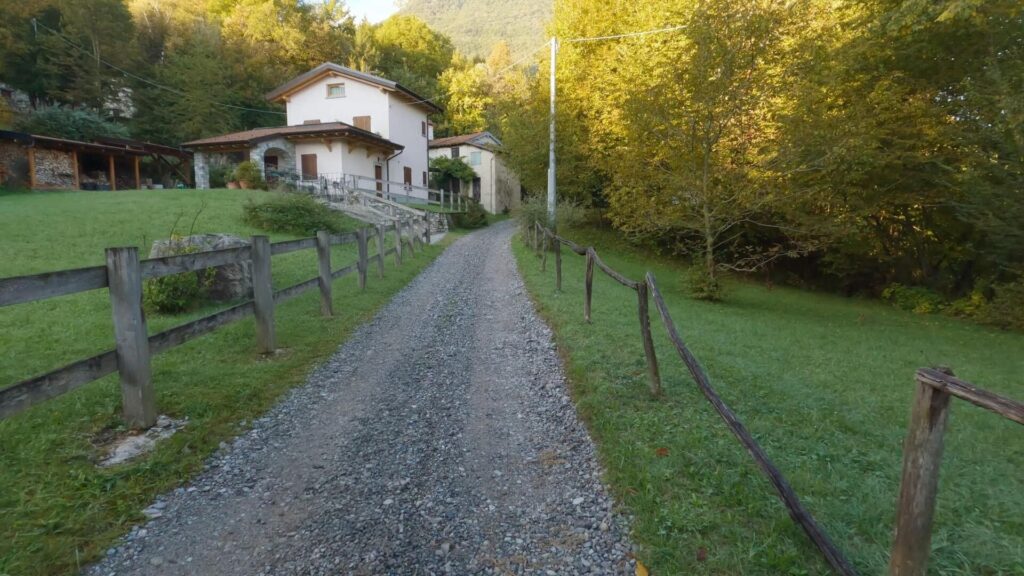 Inizio sentiero per Monte Crocione