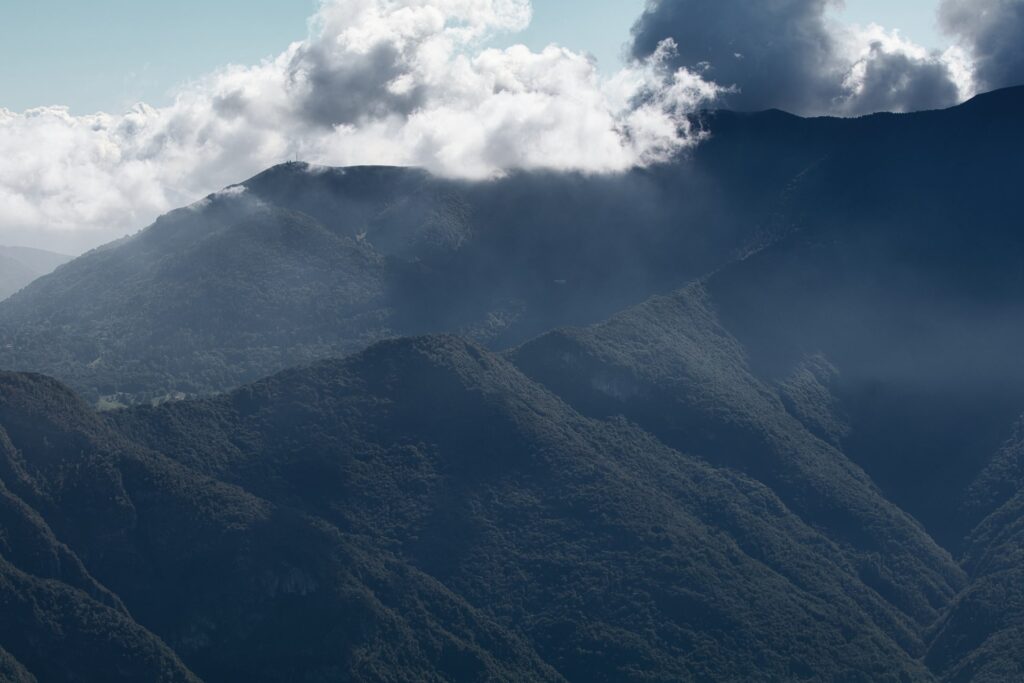 Montagne in lontananza