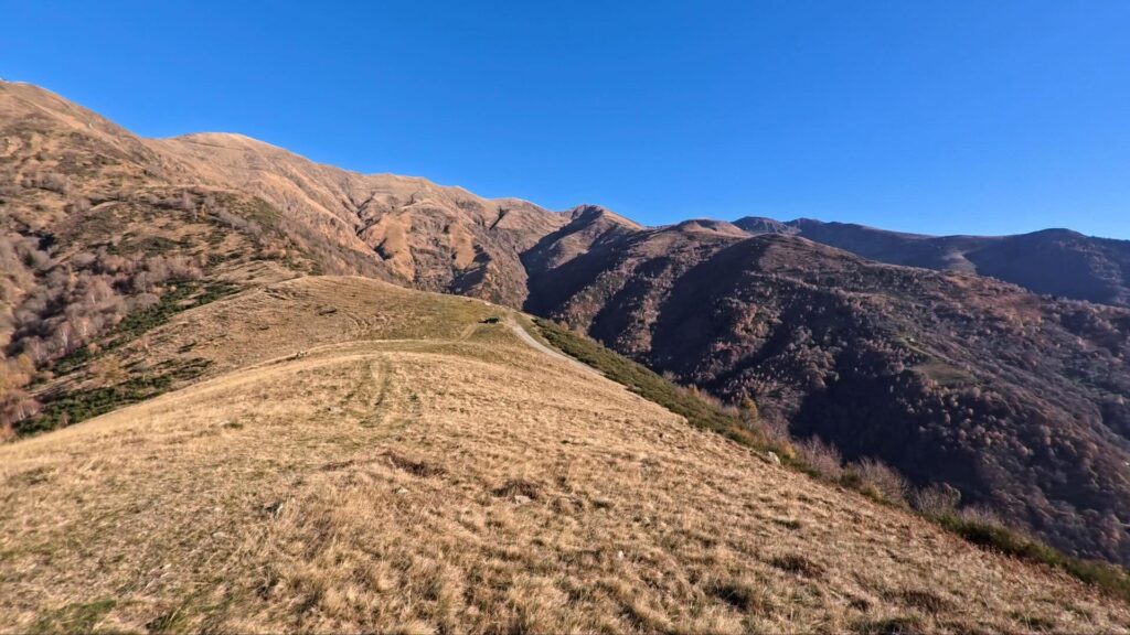 Parcheggio via ai Monti per Pizzo di Gino