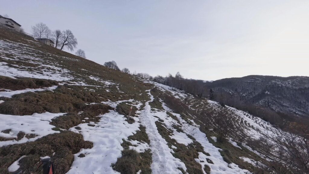 Inizio sentiero Baciamorti