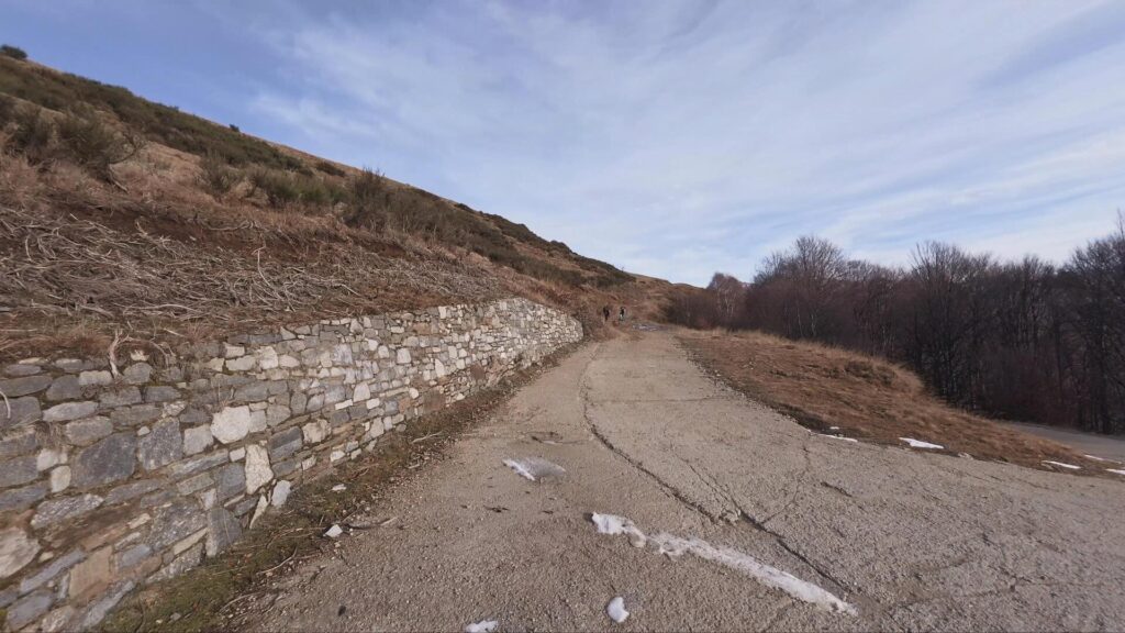 sentiero verso il Passo San Lucio