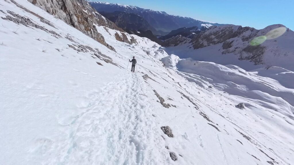 Discesa verso Bivacco città di Clusone