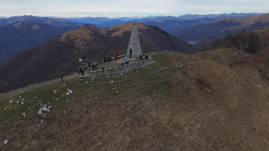 Monumento vetta Palanzone