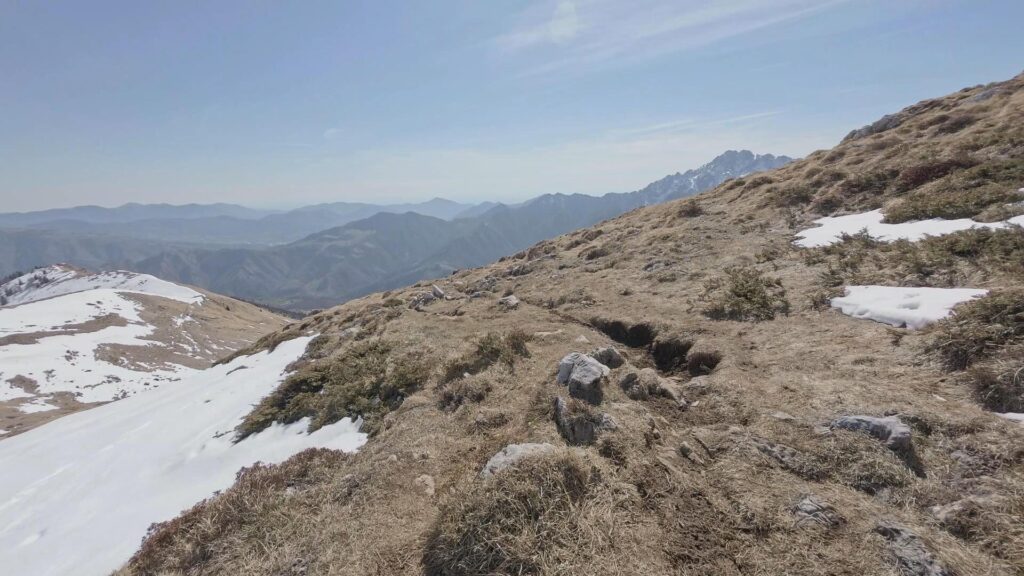 Sentiero 223 in discesa