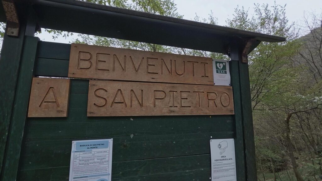 insegna San Pietro al Monte