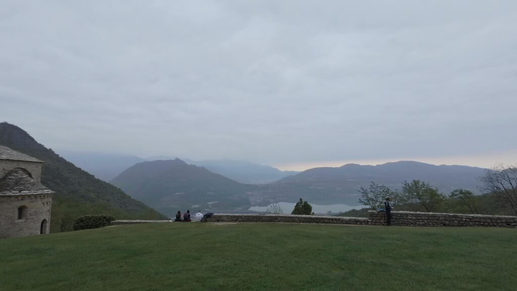 panorama dall' Abazia San Pietro al Monte
