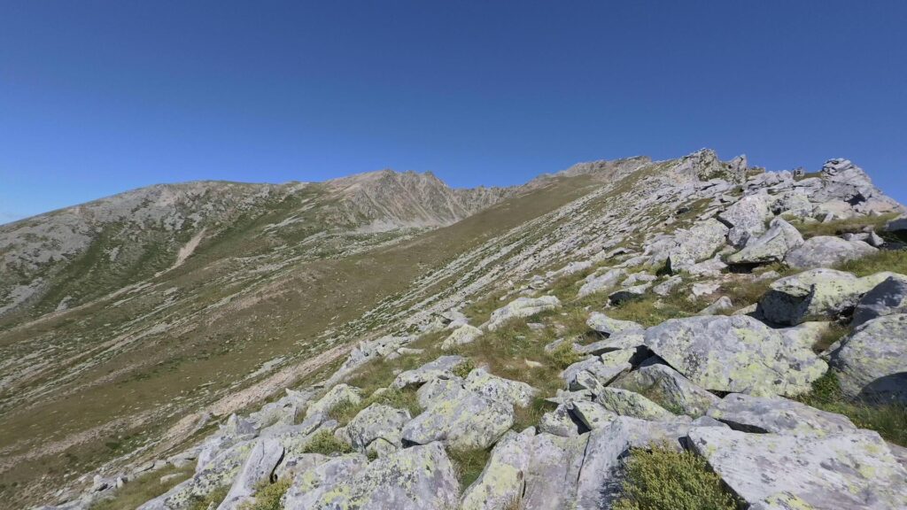 Sentiero per Sasso Bianco