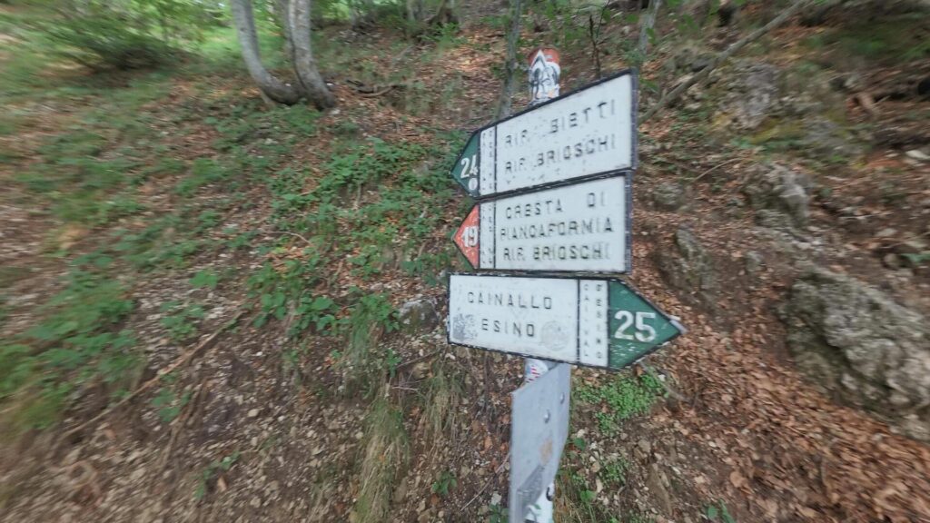 indicazioni sentiero 24
