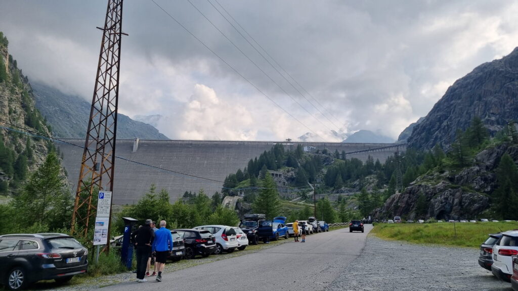 parcheggio diga Alpe Gera