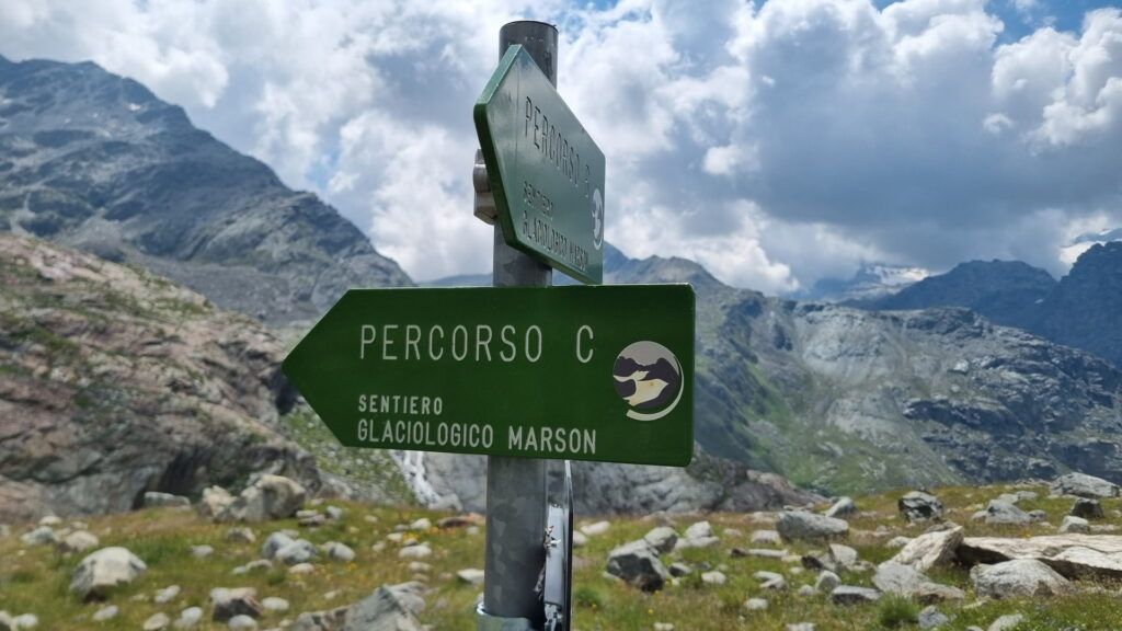 Indicazioni sentiero Glaciologico Marson