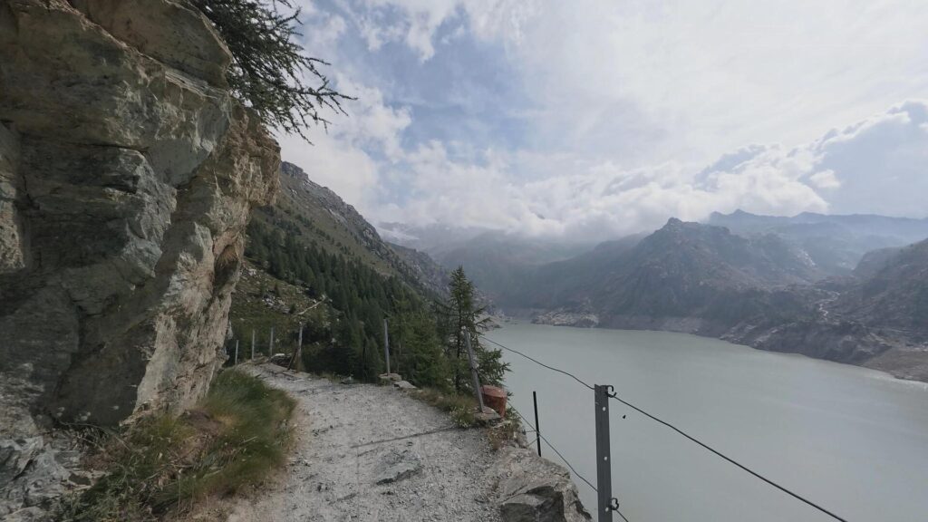 Sentiero per Fellaria