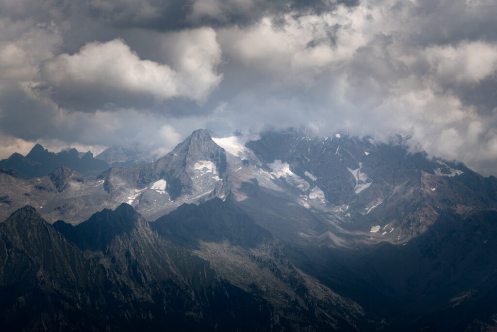 Panorami dalla vetta del Pizzo Alto