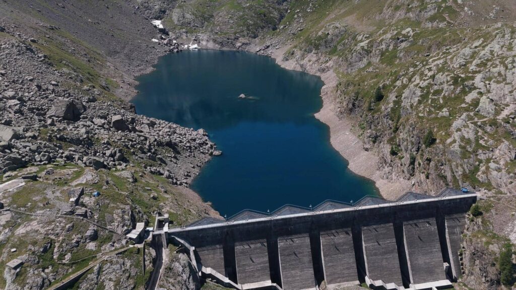 Lago dell'Inferno e diga