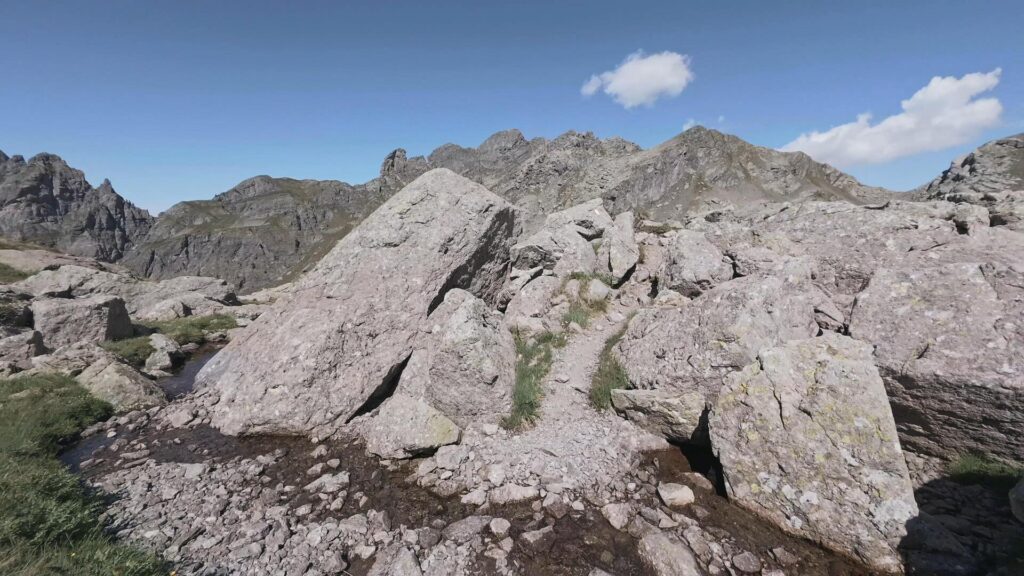 Sentiero per Lago Zancone